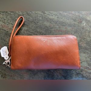 Fossil Sydney Zip Clutch New With Tags